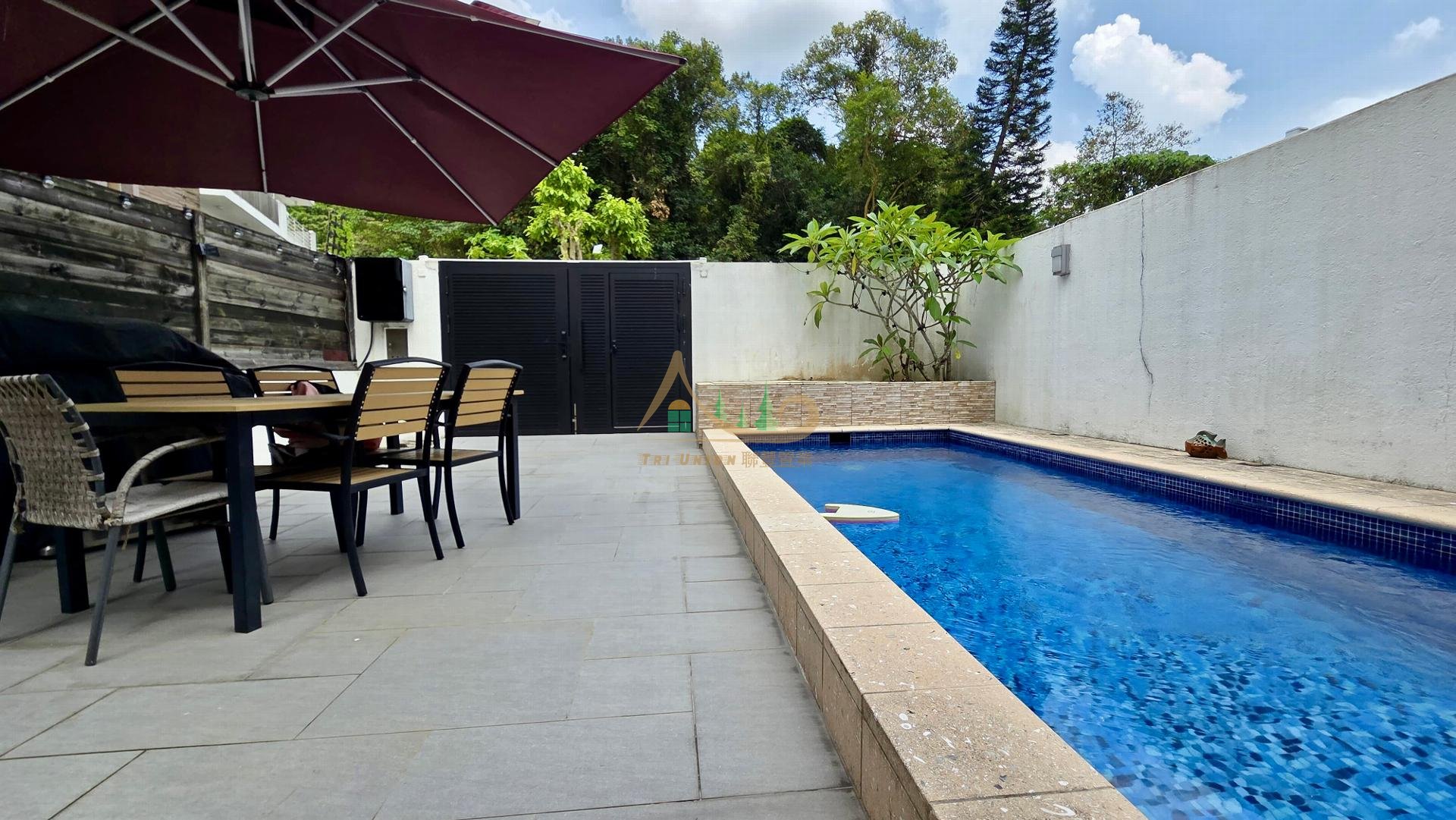 Private swimming pool